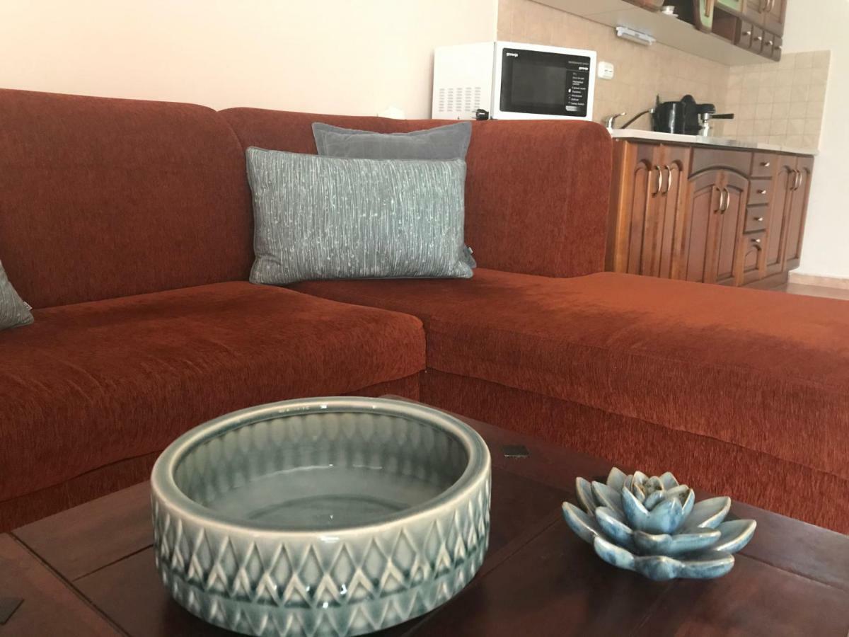 Feng Shui Wellness Apartmanhaz ヘーヴィーズ エクステリア 写真